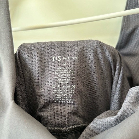 TS by Thrive Grey Yoga Jumpsuit - Picture 5 of 5